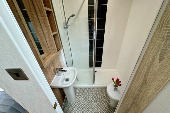 Platinum 2 Bed Spa Slps 4 (Pet) - Aber Bay Holiday Park, Clarach