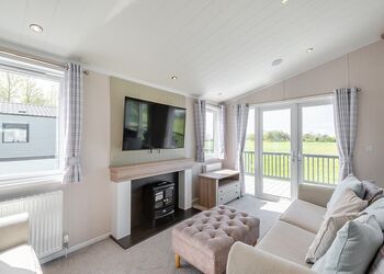 Sunningdale Lodge - Addlethorpe Country Park, Addlethorpe