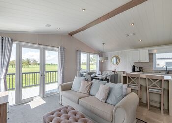 Sunningdale Lodge - Addlethorpe Country Park, Addlethorpe