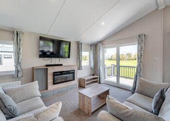 Turnberry Lodge (Pet) - Addlethorpe Country Park, Addlethorpe