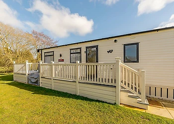 Lakeside Holiday Home VIP P/F 