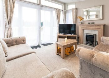 Silver Holiday Home P/F - Allerthorpe Country Park, Pocklington