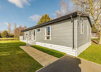 Waterside Platinum VIP P/F 