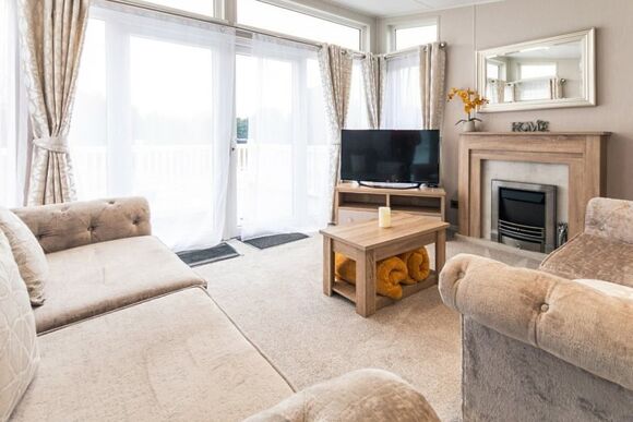 Silver Holiday Home P/F - Allerthorpe Country Park, Pocklington