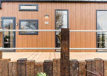 Applegrove Lux Barn 1