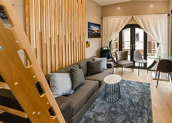 Applegrove Lux Barn 1