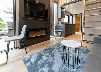 Applegrove Lux Barn 1