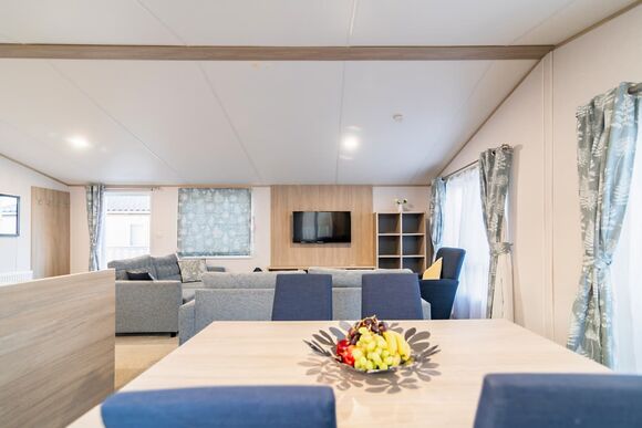 Platinum 2 Lodge - Alberta Holiday Park, Whitstable