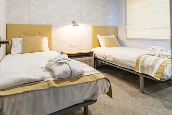 Platinum 3 Lodge - Alberta Holiday Park, Whitstable