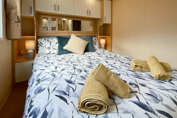 Bronze 2 Bed Caravan - Amroth Castle Holiday Park, Amroth