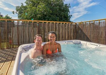 Beech 2 Hot Tub - Andrewshayes Holiday Park, Axminster