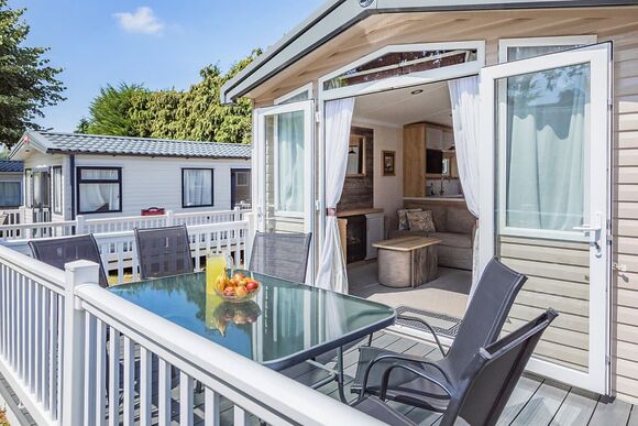 Beech 3 Hot Tub - Andrewshayes Holiday Park, Axminster