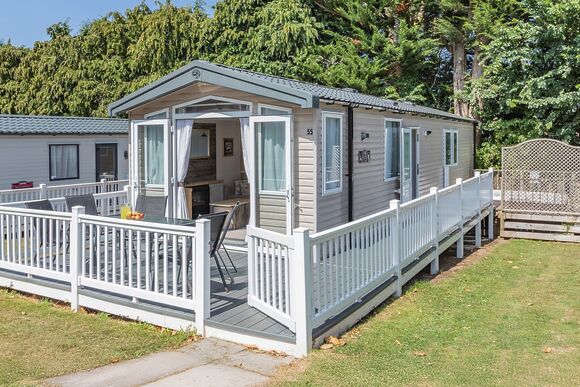 Beech 3 Hot Tub - Andrewshayes Holiday Park, Axminster