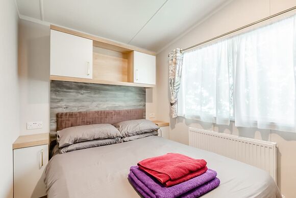 Beech 3 Hot Tub - Andrewshayes Holiday Park, Axminster