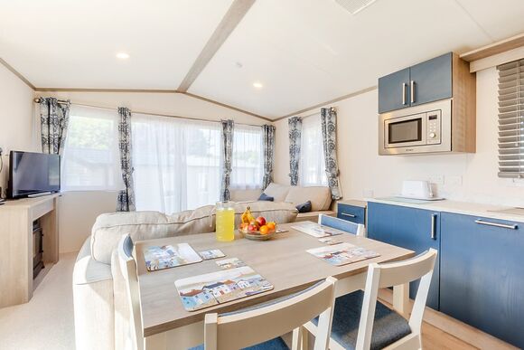 Beech 2 (Pet) - Andrewshayes Holiday Park, Axminster