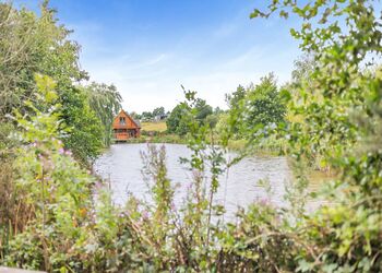 Menai Lodge - Anglesey Lakeside Lodges, Anglesey