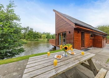 Bodafon Lodge - Anglesey Lakeside Lodges, Anglesey