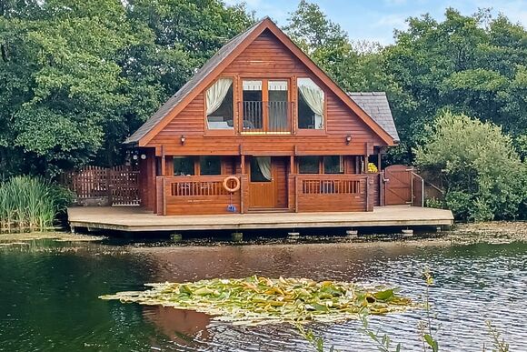 Lakeside Lodge - Anglesey Lakeside Lodges, Anglesey