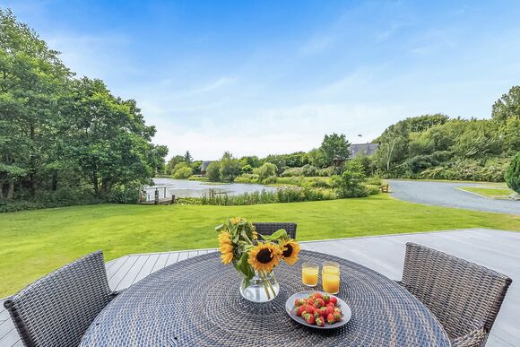 Tryfan Lodge - Anglesey Lakeside Lodges, Anglesey