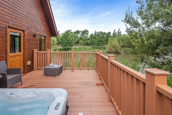 Bodafon Lodge - Anglesey Lakeside Lodges, Anglesey