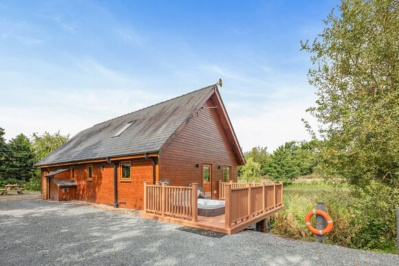 Bodafon Lodge - Anglesey Lakeside Lodges, Anglesey