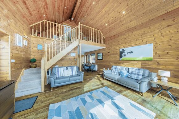 Lower Lake Boathouse - Anglesey Lakeside Lodges, Anglesey