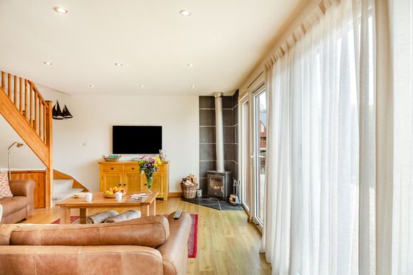 The Top Boathouse - Anglesey Lakeside Lodges, Anglesey