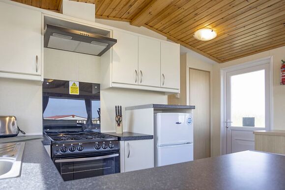 8 Berth Superior Caravan - Appletree Holiday Park, Hubbert&rsquo;s Bridge, near Boston