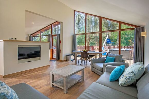 Ardgartan Argyll Lodges  