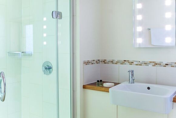 Golden Oak 2 - Ardgartan Argyll Lodges, Arrochar, Argyll and Bute