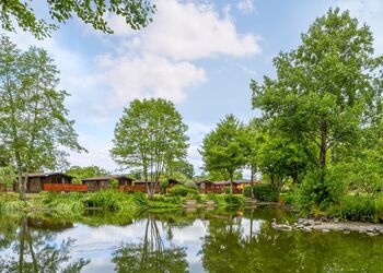 Mallard VIP - Ashlea Pools Lodges, Hopton Heath, Craven Arms