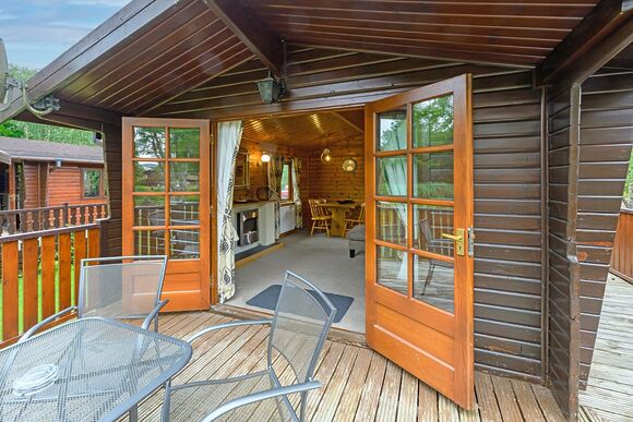 Kestrel Lodge - Ashlea Pools Lodges, Hopton Heath, Craven Arms