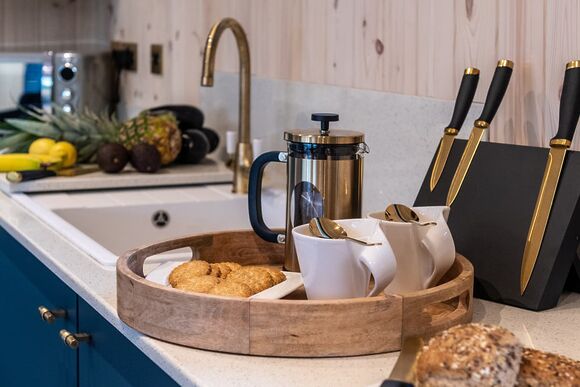 Willow VIP - Ashlea Pools Lodges, Hopton Heath, Craven Arms