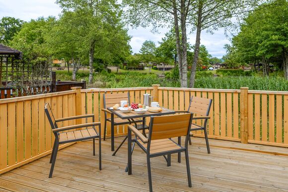 Mallard VIP - Ashlea Pools Lodges, Hopton Heath, Craven Arms