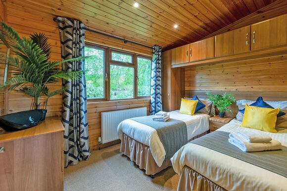 Kingfisher Supreme VIP - Ashlea Pools Lodges, Hopton Heath, Craven Arms