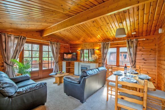 Mandarin Plus - Ashlea Pools Lodges, Hopton Heath, Craven Arms