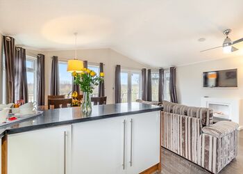 Altham Lodge - Ashby Woulds Lodges and Spa, Overseal, Nr Ashby-de-la-Zouch