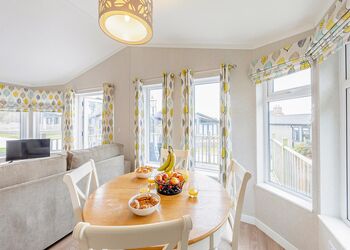 Retreat - Ashby Woulds Retreat, Overseal, Nr Ashby-de-la-Zouch