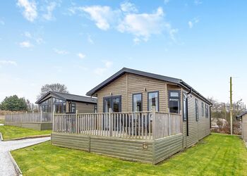 Retreat VIP 2 - Ashby Woulds Retreat, Overseal, Nr Ashby-de-la-Zouch