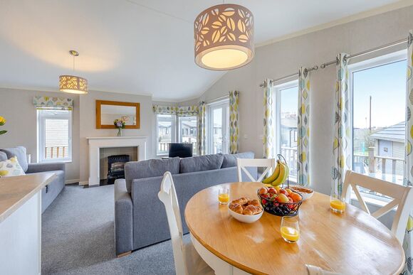 Retreat VIP 2 - Ashby Woulds Retreat, Overseal, Nr Ashby-de-la-Zouch