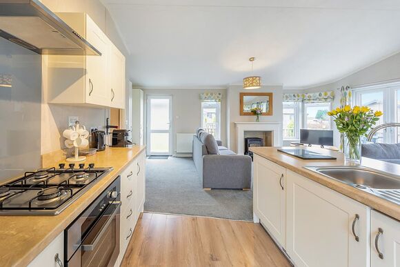 Retreat VIP 2 - Ashby Woulds Retreat, Overseal, Nr Ashby-de-la-Zouch