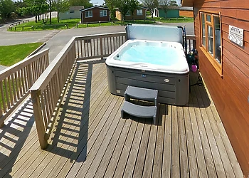 Platinum 3 Bed Hot TubRafiki - Atlantic Bays Holiday Park, Padstow