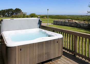 Platinum 3 Bed Hot TubKamileon - Atlantic Bays Holiday Park, Padstow