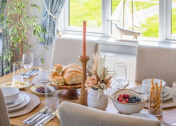 Harlyn Lodge - Atlantic Bays Holiday Park, Padstow