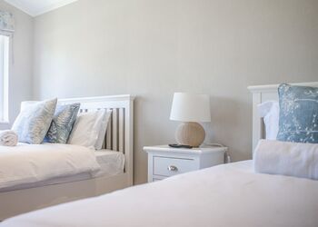 Harlyn Lodge - Atlantic Bays Holiday Park, Padstow