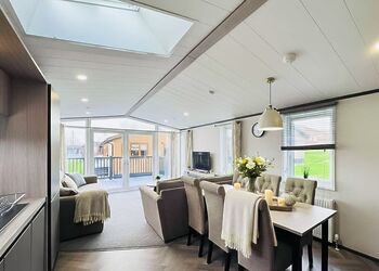 Victory Lodge - Atlantic Bays Holiday Park, Padstow