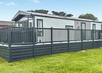 Victory Lodge - Atlantic Bays Holiday Park, Padstow