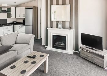40 Foxglove Lodge - Atlantic Bays Holiday Park, Padstow
