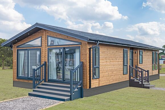 Luxury Lodge with Hot Tub & Private Decking – Sleeps 4 - Atlantic Bays Holiday Park, Padstow