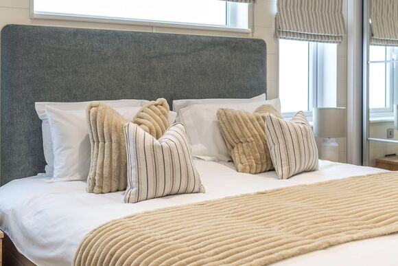 Luxury Lodge with Hot Tub & Private Decking – Sleeps 4 - Atlantic Bays Holiday Park, Padstow